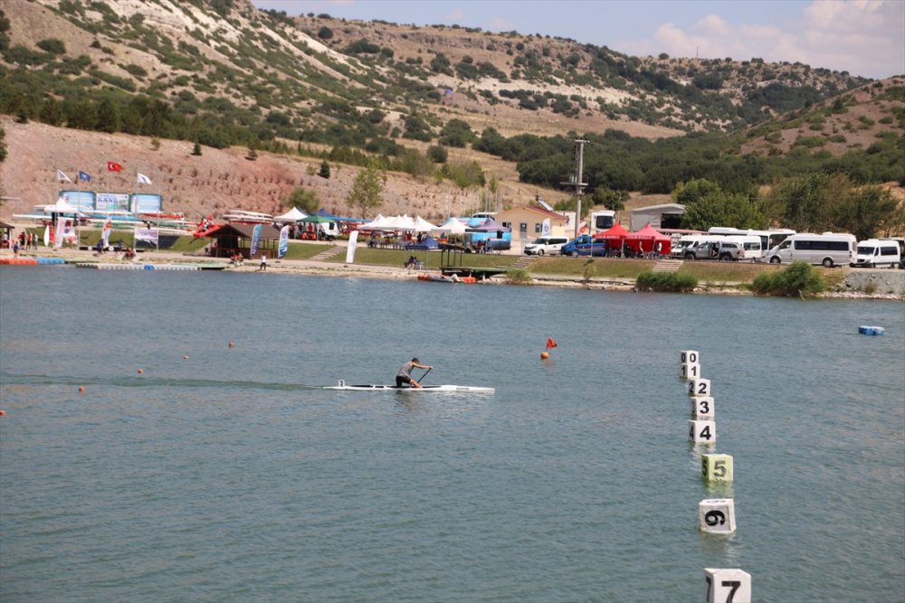 Eskişehir'de Başlayan Durgunsu Kano Türkiye Şampiyonası'nın İlk Günü