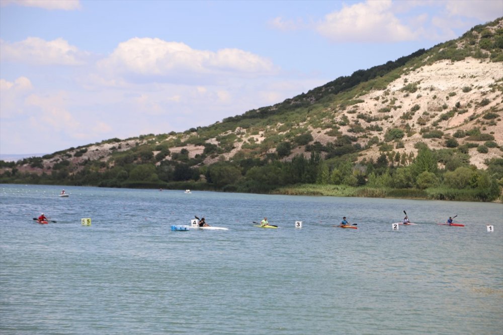 Eskişehir'de Başlayan Durgunsu Kano Türkiye Şampiyonası'nın İlk Günü