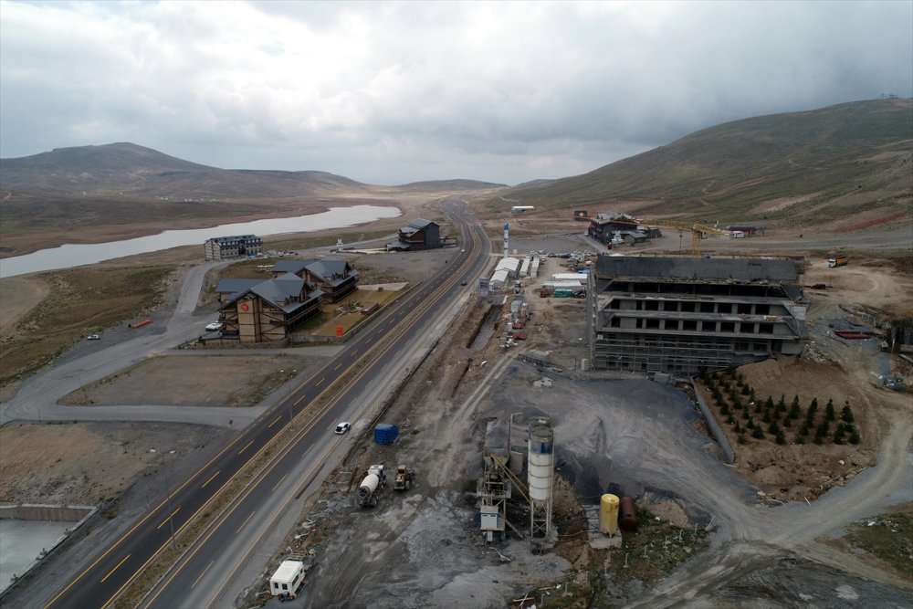İç Anadolu'nun Zirvesi Erciyes'te Otel Yatırımları Artıyor