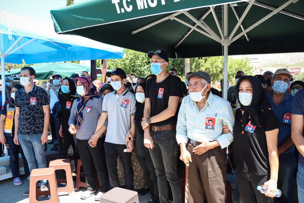 Düşen Yangın Söndürme Uçağındaki Şehidimiz, Mersin'de Toprağa Verildi