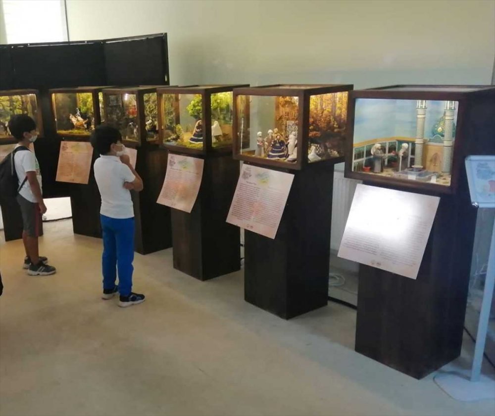 Kayseri'de "Kerem İle Aslı" Sergisi İlçe Turunda