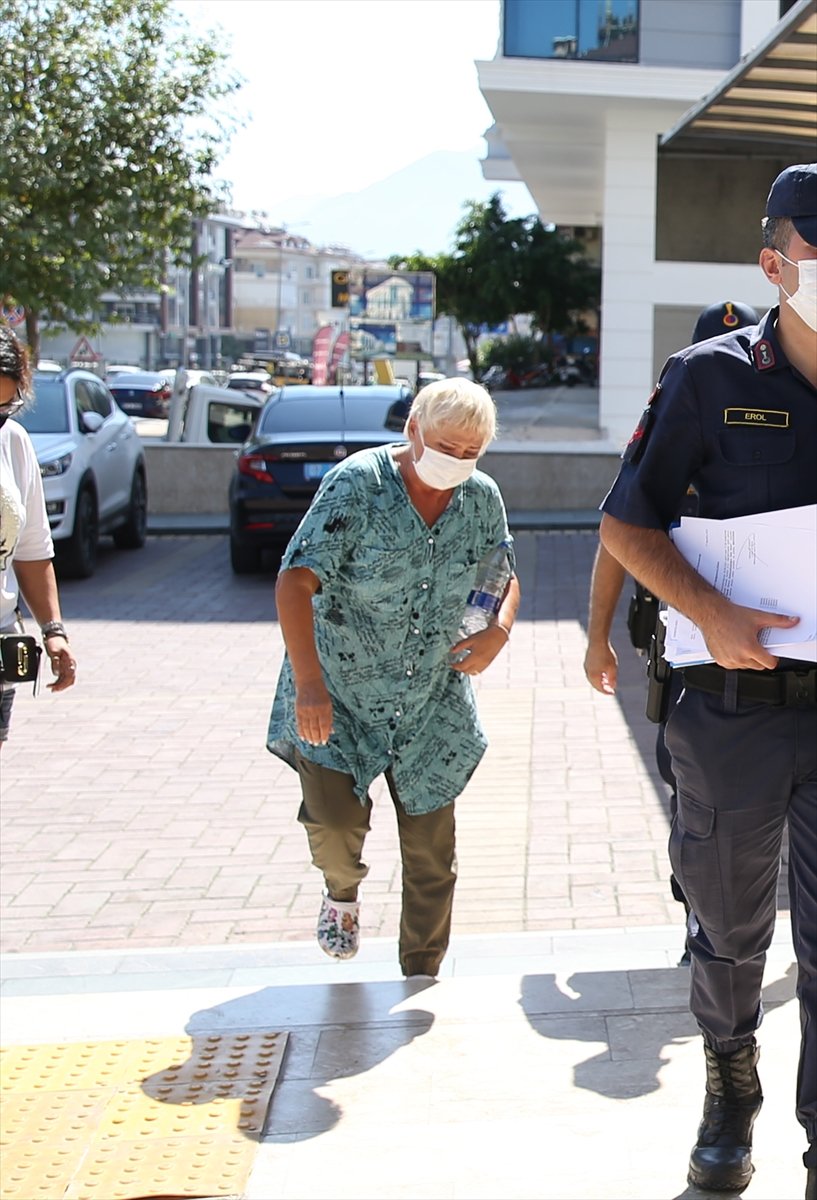 Alanya'da Mağazada Hırsızlık Yaptığı İddiasıyla Yakalanan Rus Kadın Serbest Bırakıldı