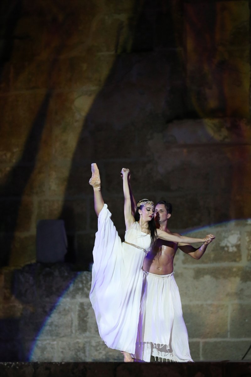 Anadolu Ateşi, Salgın Dolayısıyla Uzak Kaldığı Sahnelere Dönüyor