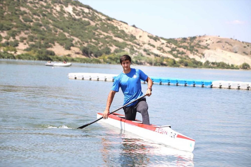 Eskişehirli Genç Sporcu Kanoda 3 Kategoride Birinciliği Kazandı