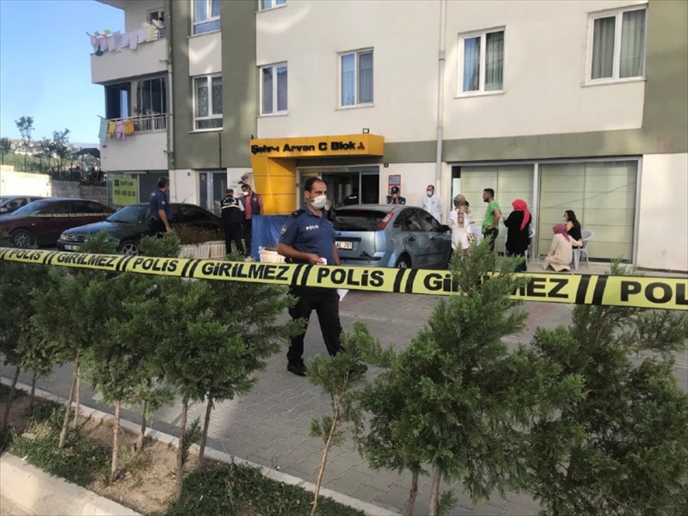 Kayseri'de 14'üncü Kattan Düşen 3 Yaşındaki Çocuk Öldü