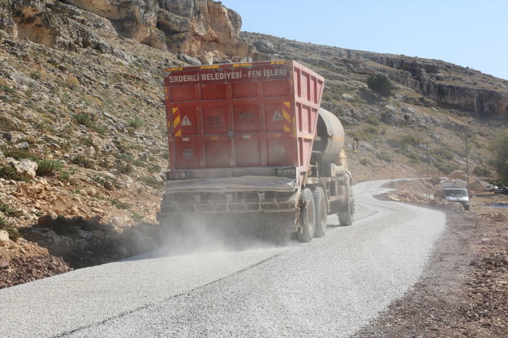 Mersin'de Yaylalara Çıkan Yörükler İçin Göç Yolları Asfaltlandı
