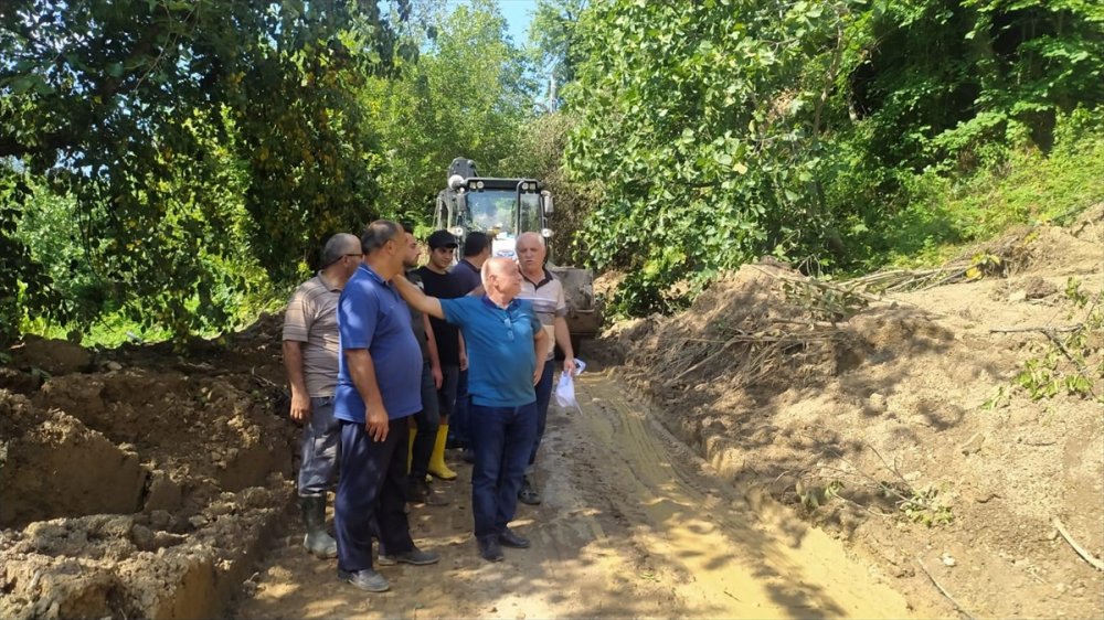 Ak Parti Kayseri Milletvekili İsmail Tamer Sel Bölgesinde İncelemelerde Bulundu