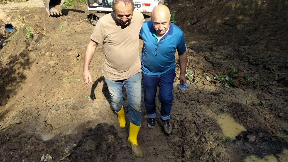 Ak Parti Kayseri Milletvekili İsmail Tamer Sel Bölgesinde İncelemelerde Bulundu