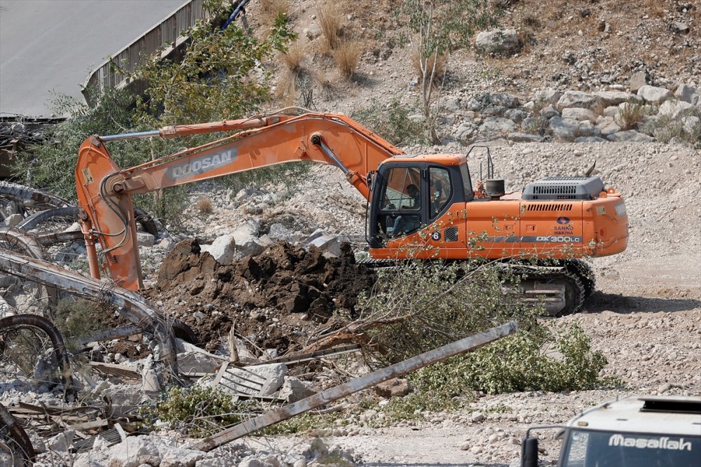 Antalya'da Trafiğin Yoğun Olduğu Güzergahtaki 2 Köprü Yeniden Yapılmak İçin Yıkıldı