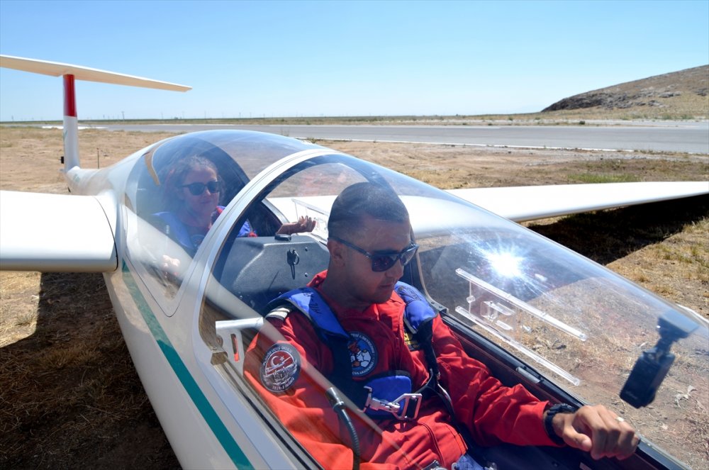 Hem Hava Hem De Yaşam Sahasını On Yıldır Paylaşıyorlar