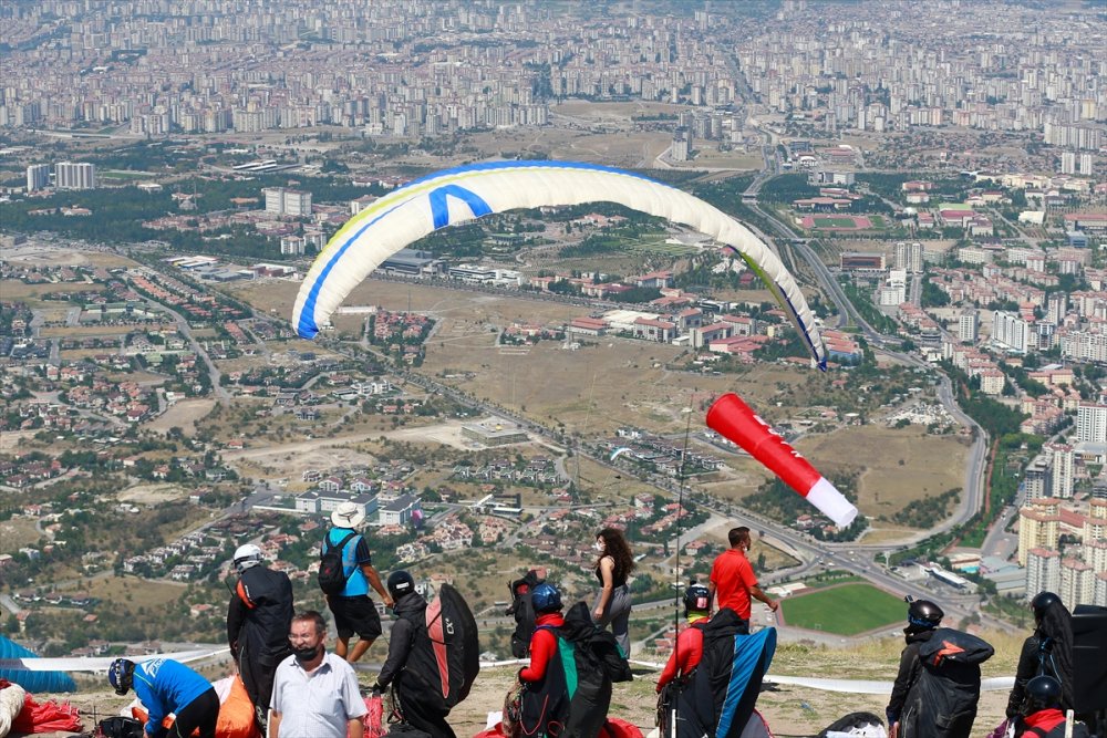 12. Ali Dağı Yamaç Paraşütü Mesafe Şampiyonası, Kayseri'de Başladı