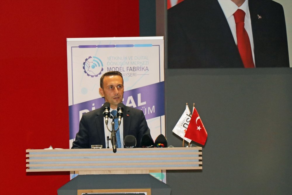 Kayseri Model Fabrika 1. Öğren Dönüş Projesi Tanıtım Toplantısı Gerçekleştirildi