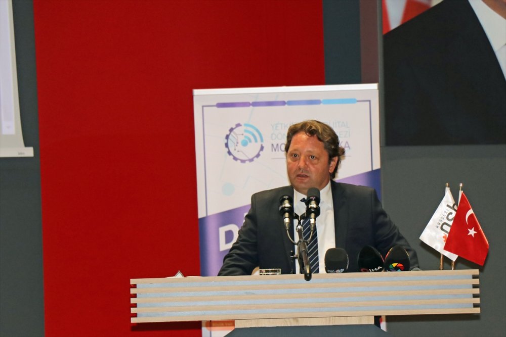 Kayseri Model Fabrika 1. Öğren Dönüş Projesi Tanıtım Toplantısı Gerçekleştirildi