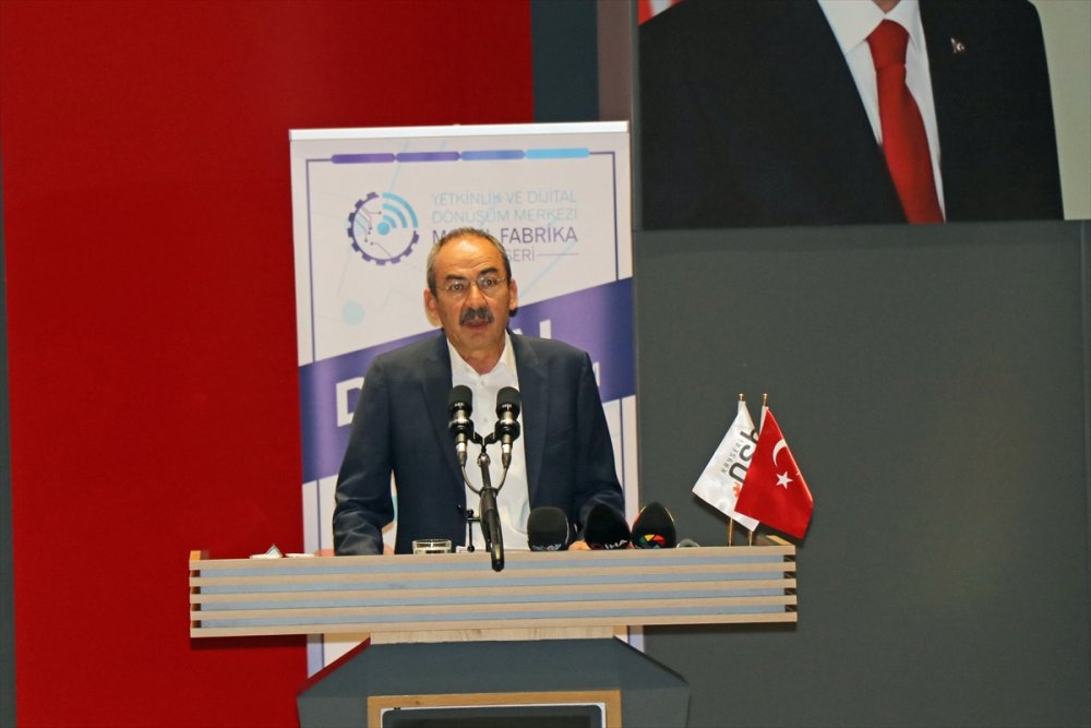 Kayseri Model Fabrika 1. Öğren Dönüş Projesi Tanıtım Toplantısı Gerçekleştirildi