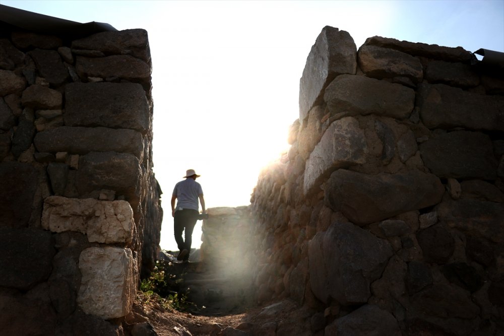 Konya'daki 5 Bin Yıllık Stratejik Kalenin "Kapısı" Bulundu