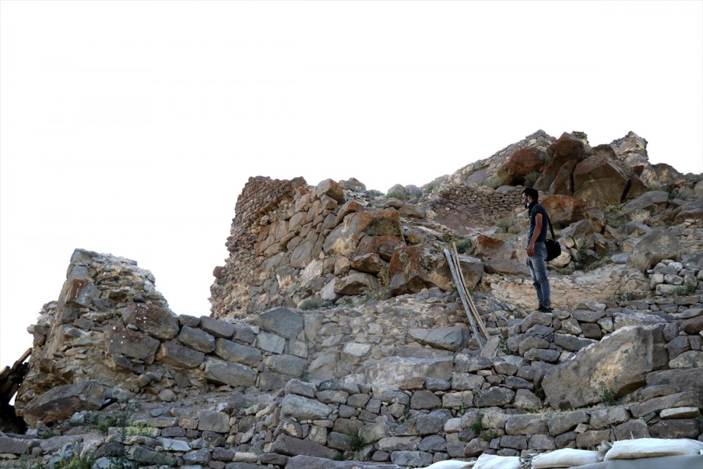 Konya'daki 5 Bin Yıllık Stratejik Kalenin "Kapısı" Bulundu