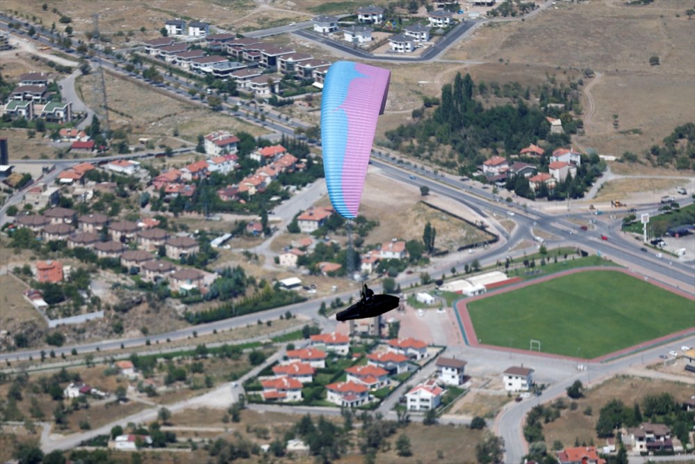12. Ali Dağı Yamaç Paraşütü Mesafe Şampiyonası, Kayseri'de Devam Ediyor