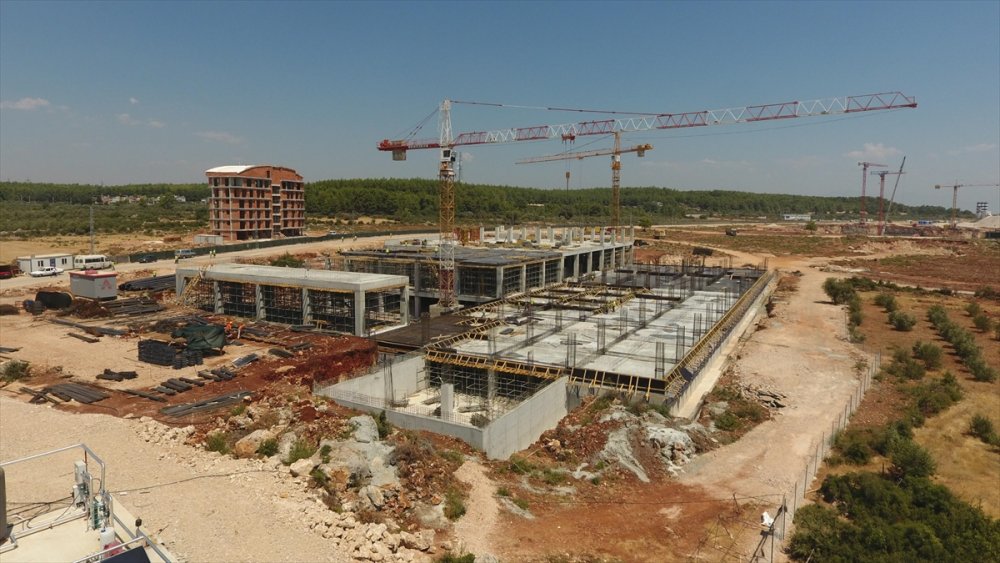 Antalya Şehir Hastanesinin İnşası Devam Ediyor
