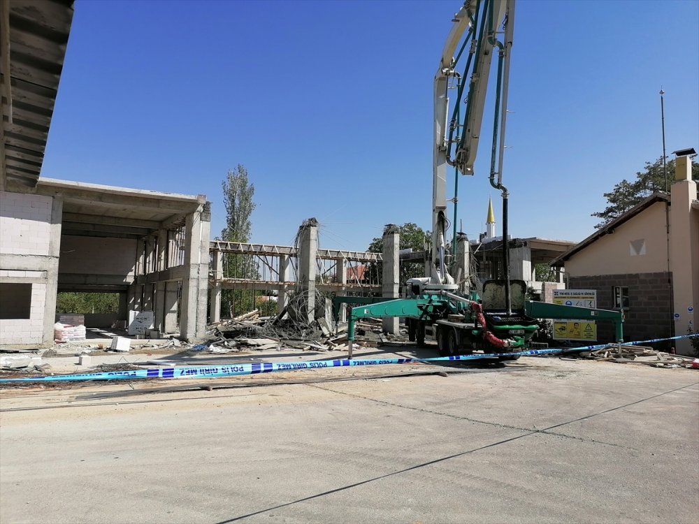 Konya'da Bir İnşaatın Kolon İmalatının Çökmesi Sonucu 1'i Ağır, 3 İşçi Yaralandı