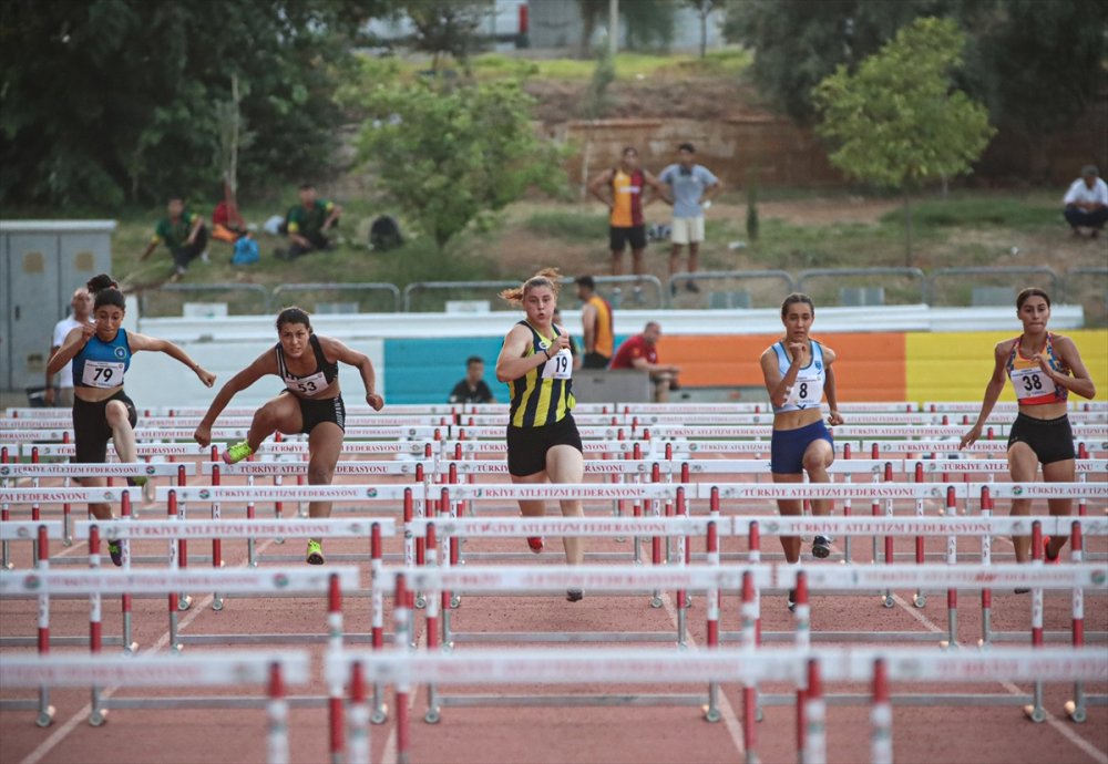 Atletizmde 18 Yaş Altı Kulüpler Ligi Finali Ve Olimpik Deneme Yarışması Mersin'de Başladı