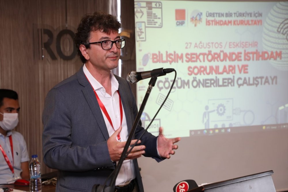 Eskişehir'de CHP Öncülüğünde "Bilişim Sektöründe İstihdam Sorunları Ve Çözüm Önerileri Çalıştayı" Düzenlendi