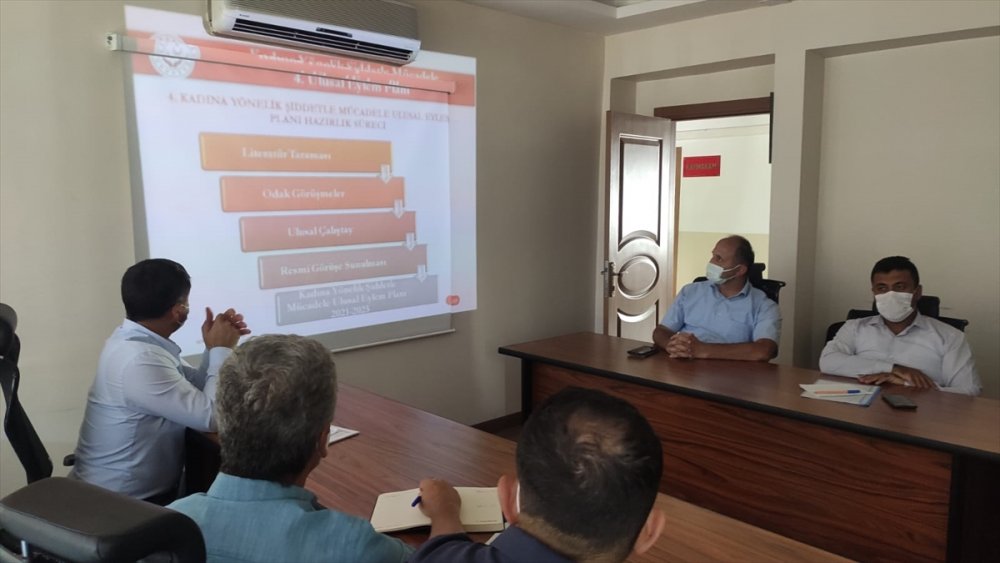 Gülnar'da Kadına Yönelik Şiddetti Önleme Toplantısı Yapıldı