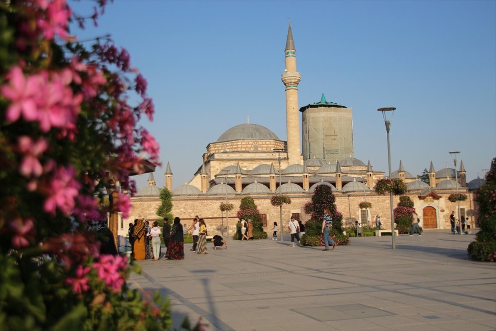 Mevlana Müzesi'ndeki Yeşil Kubbe'nin Restorasyonu Şeb-i Arus'ta Tamamlanmış Olacak