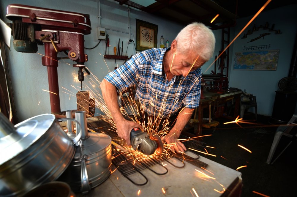 Konyalı Teneke Ustası, Ata Mirası Mesleğini Ömrünce Sürdürmek İstiyor