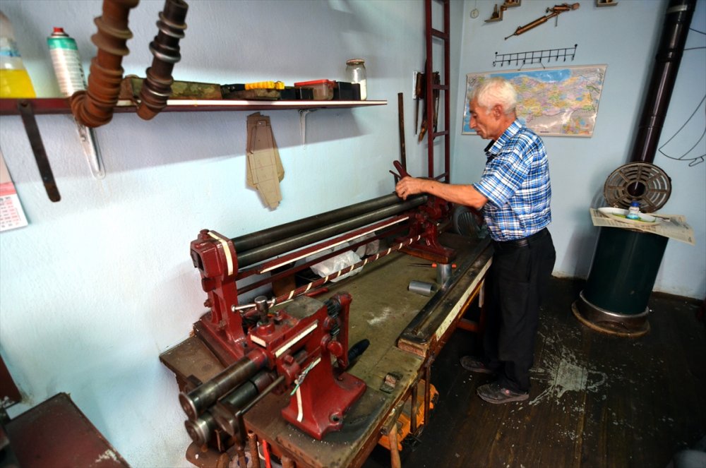 Konyalı Teneke Ustası, Ata Mirası Mesleğini Ömrünce Sürdürmek İstiyor