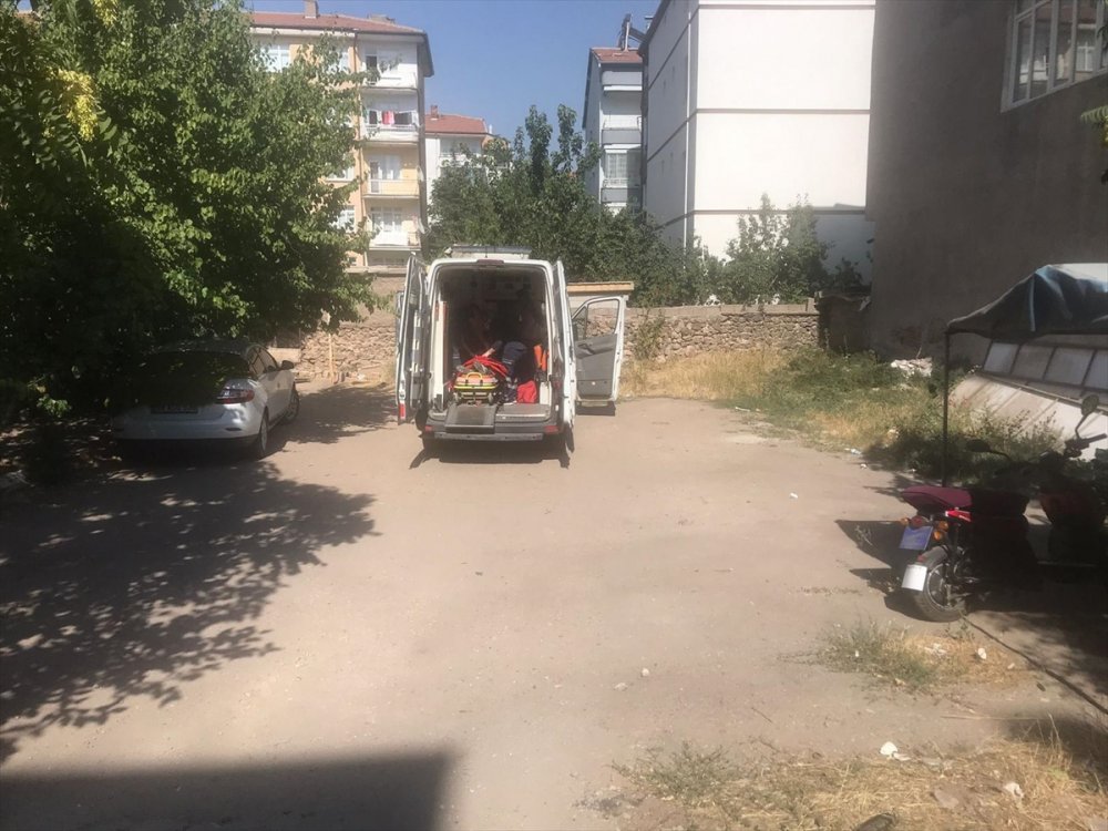 Aksaray'da 5. Kattan Çarşaflı Kaçış Feci Sonlandı