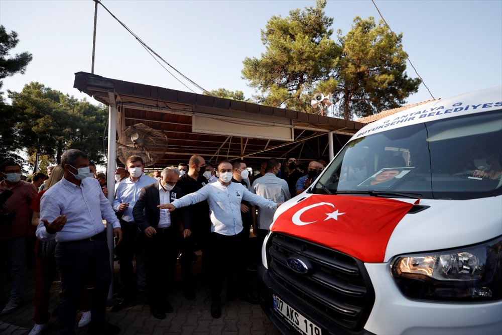 Antalya Büyükşehir Belediye Başkanı Muhittin Böcek'in Zor Yılı
