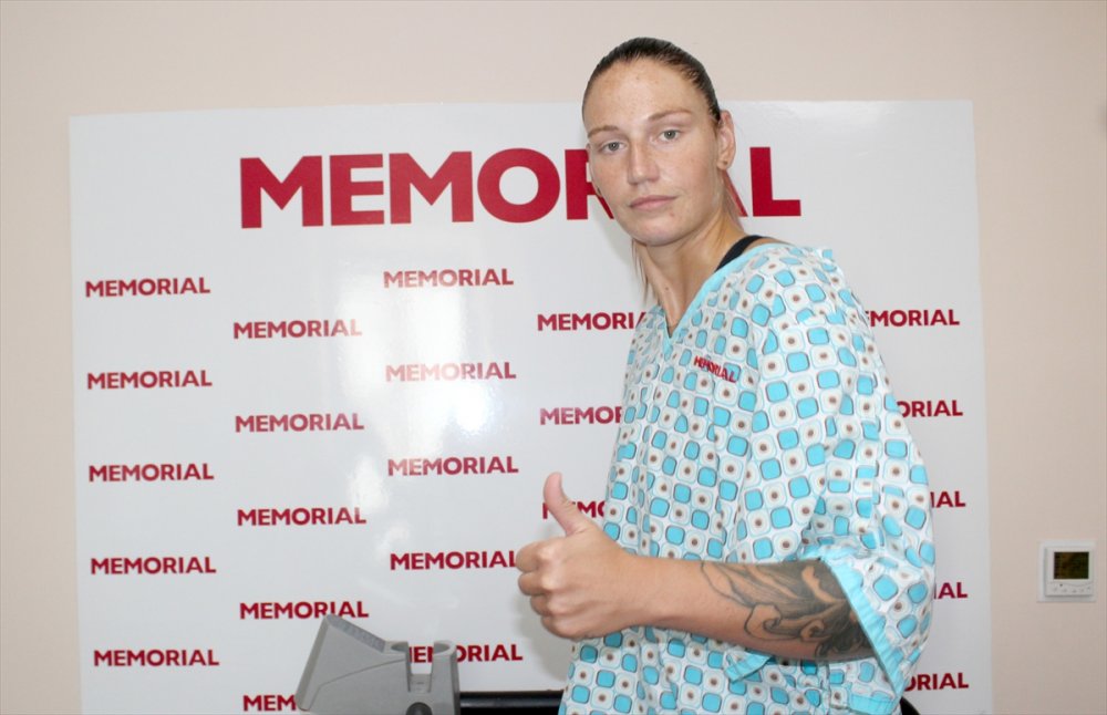 Bellona Kayseri Basketbol'un Yeni Transferleri Siksniute Ve Brezinova Sağlık Kontrolünden Geçirildi