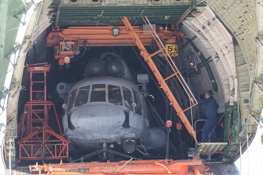 Türkiye'deki Orman Yangınlarına Müdahale Eden Rus Ekip Ülkelerine Uğurlandı