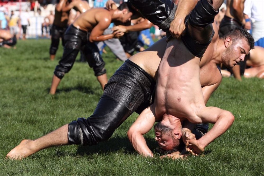 669. Tarihi Elmalı Yağlı Güreşleri Başladı