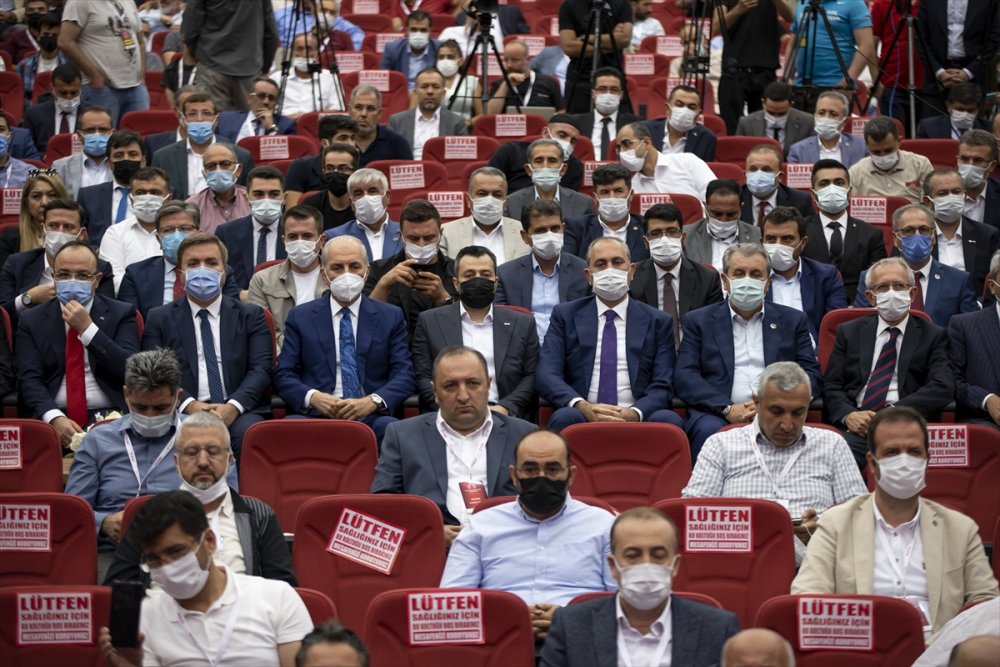 Ak Parti Genel Başkanvekili Kurtulmuş, 18. İmam Hatipliler Kurultayında Konuştu