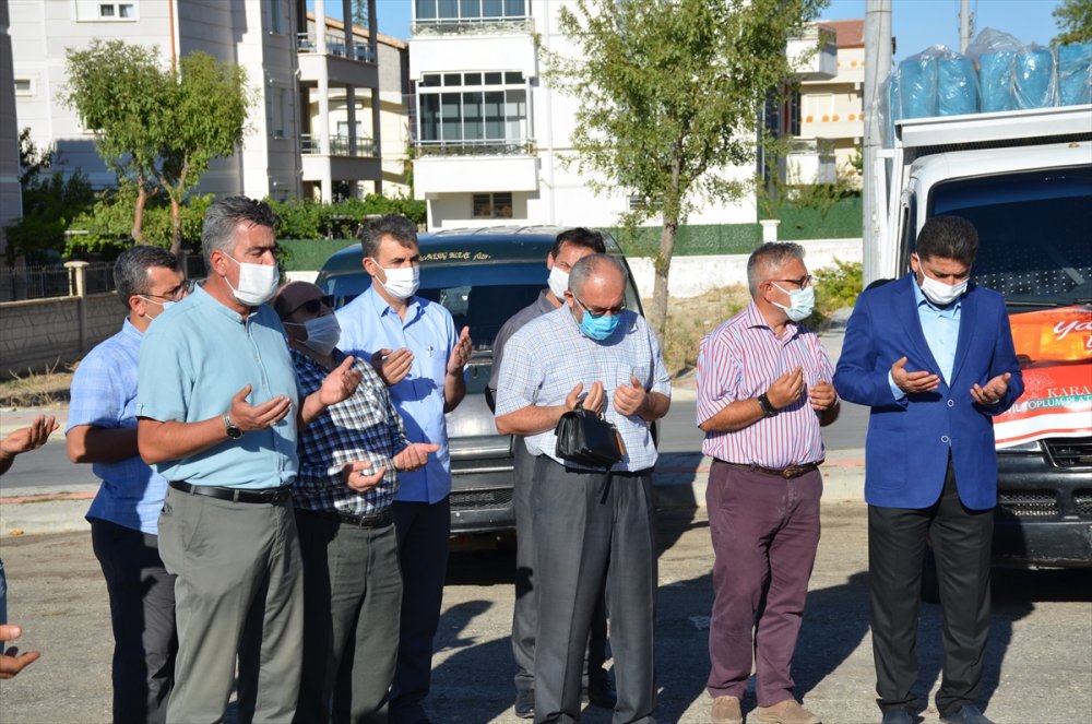 Karaman'dan Manavgat'a Üç Yardım Kamyoneti Gönderildi