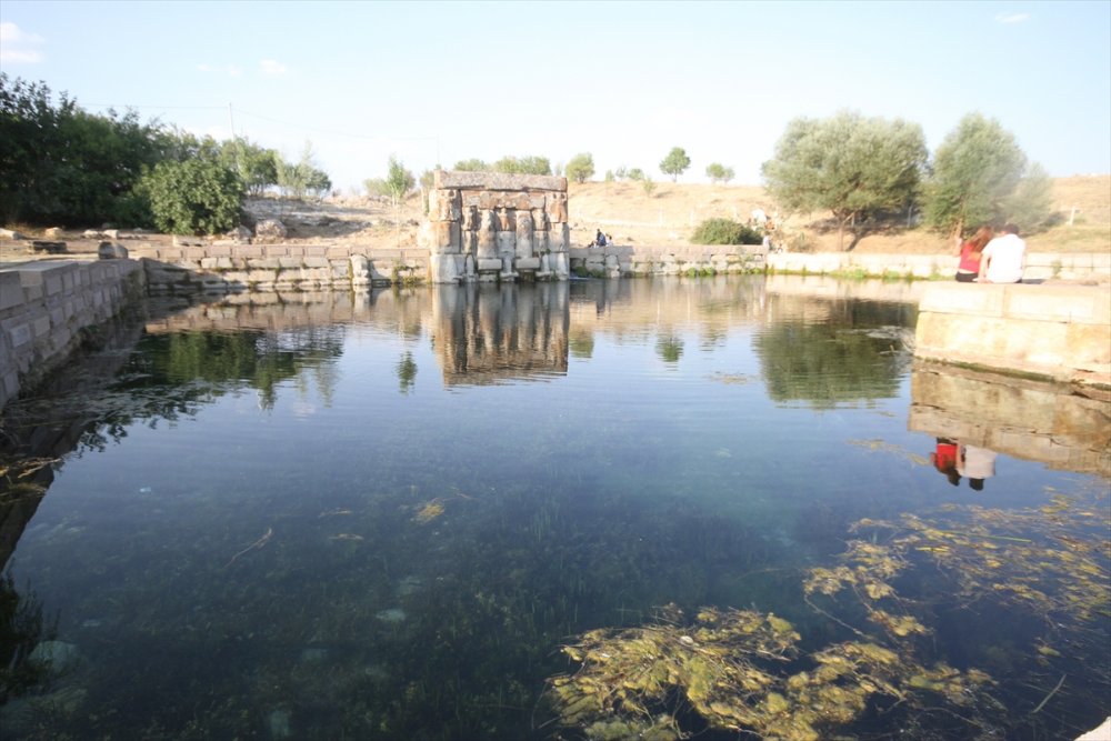 Konya'daki Hitit Su Anıtı Tarihi Ve Mimarisiyle İlgi Çekiyor