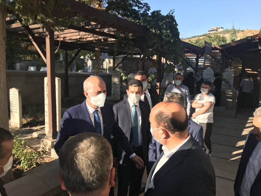 Ak Parti Genel Başkanvekili Kurtulmuş, Aksaray'da "Aşı" Çağrısı Yaptı