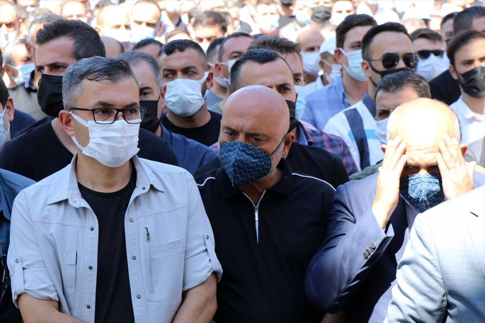 Kayserispor'un Vefat Eden Eski Başkanı Recep Mamur Toprağa Verildi