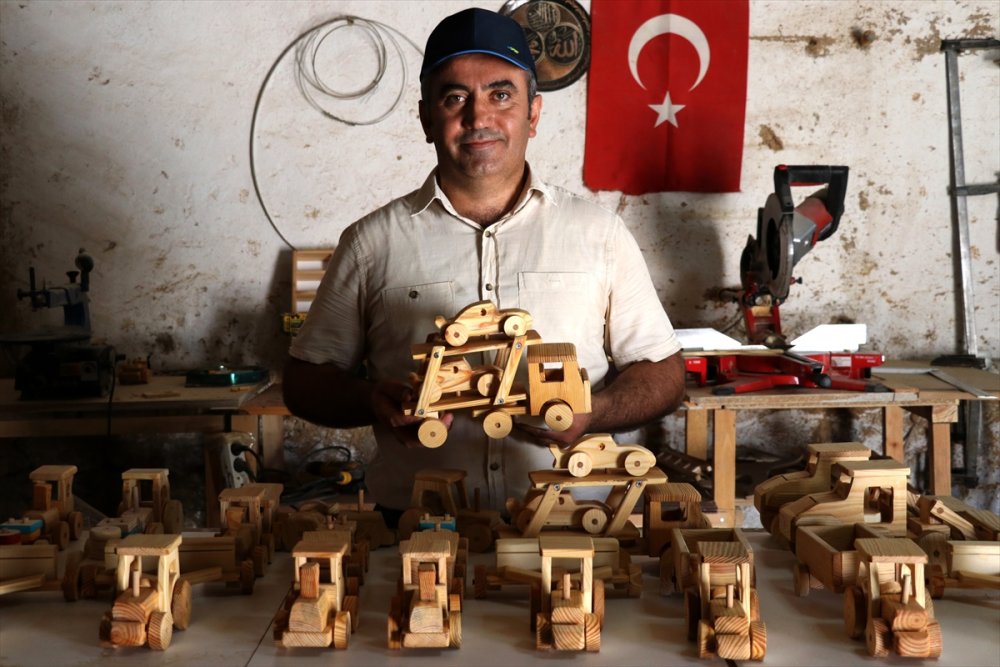 Hobisi Tutkuya Dönüşünce Köyünün Yolunu Tuttu