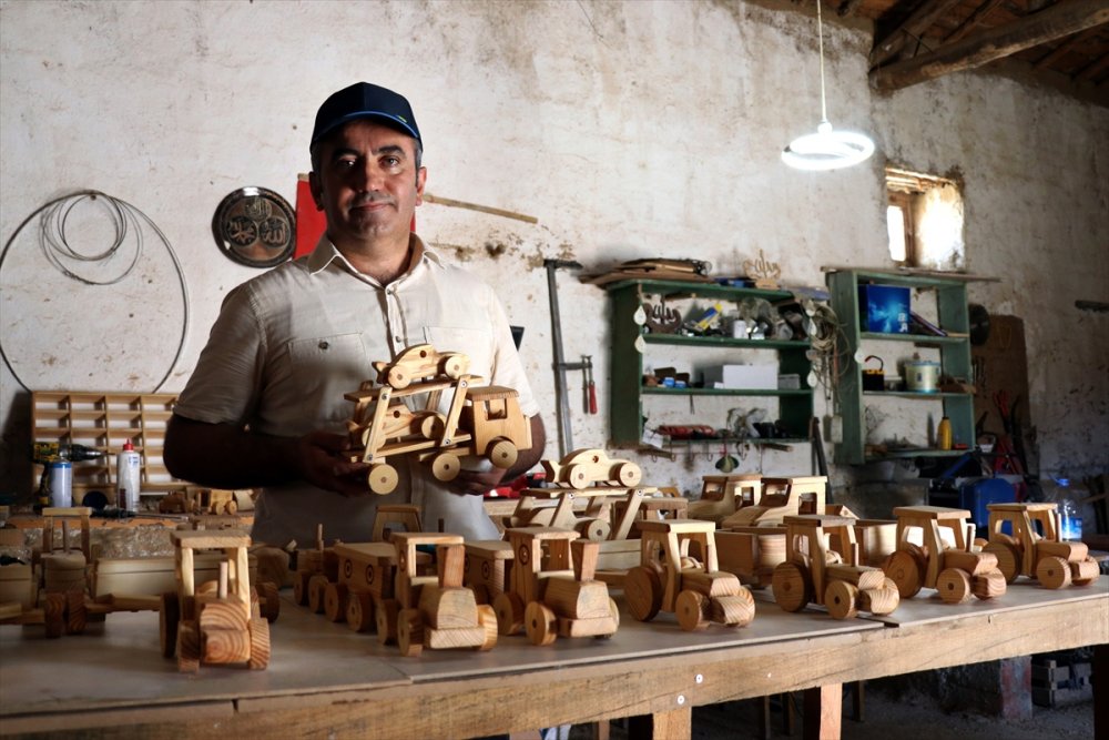 Hobisi Tutkuya Dönüşünce Köyünün Yolunu Tuttu