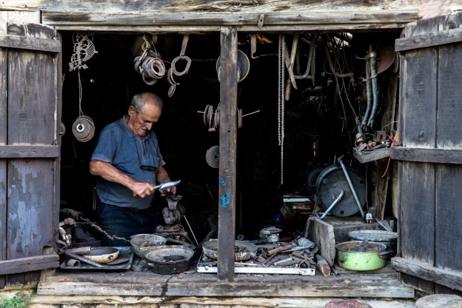 Beyşehir'de Düzenlenen "bakkal Amca Fotoğraf Yarışması"