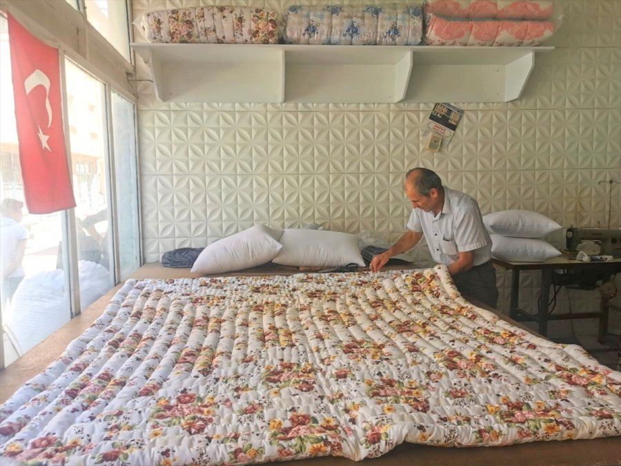 Beyşehir'de Düzenlenen "bakkal Amca Fotoğraf Yarışması"