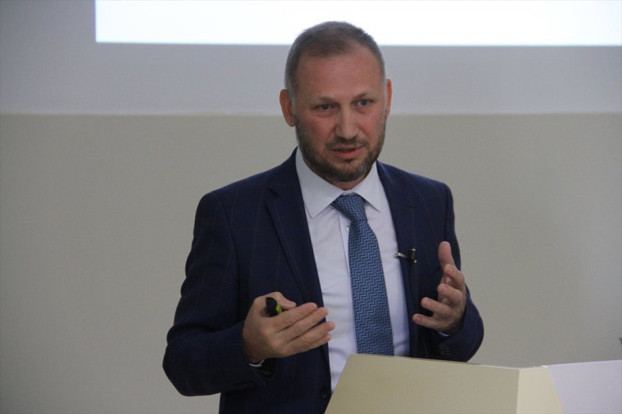 Kayseri Büyükşehir Belediyesi Ulaşım Aş Genel Müdürü Gündoğdu'dan Bilgilendirme Toplantısı