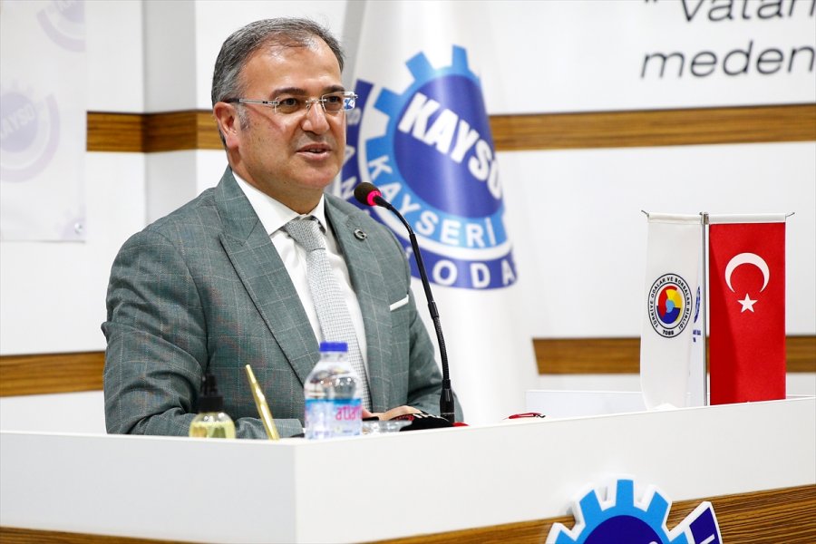 Yılın Ahisi Seçilen Mehmet Kabak'a Kaftan Giydirildi