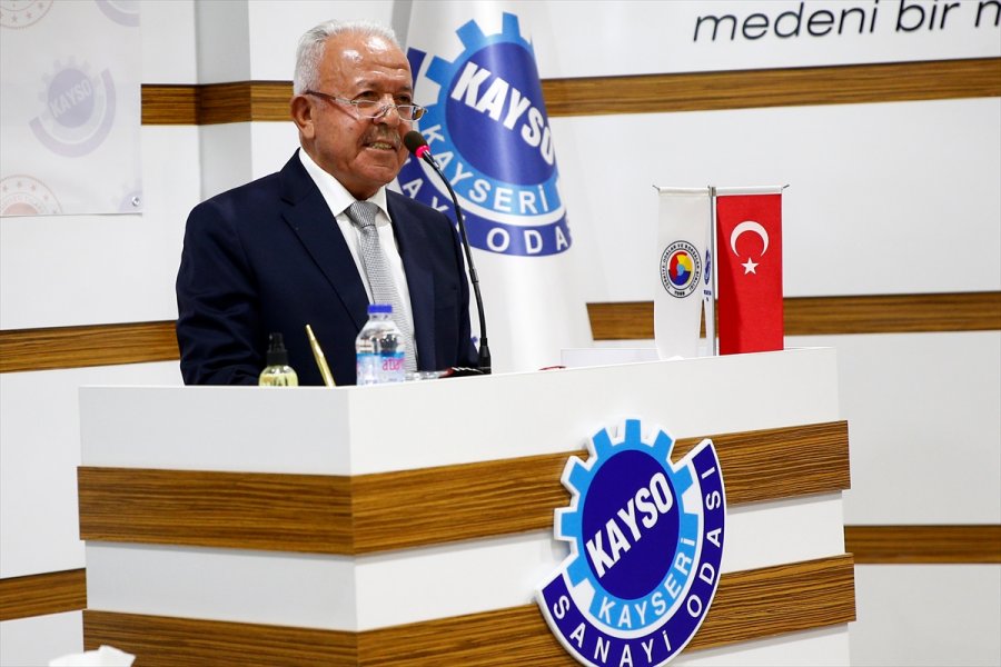 Yılın Ahisi Seçilen Mehmet Kabak'a Kaftan Giydirildi