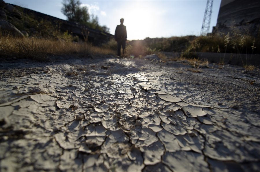 Konya'da Dört Mahalleyi Besleyen Tatlı Su Kaynağı Akpınar Kurudu