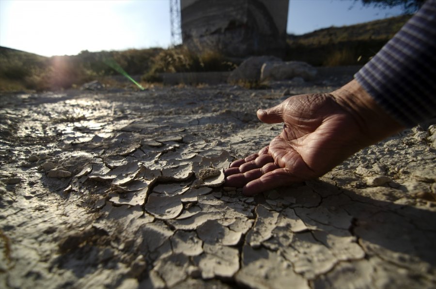 Konya'da Dört Mahalleyi Besleyen Tatlı Su Kaynağı Akpınar Kurudu