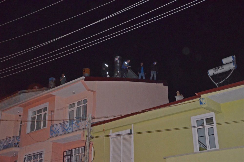 Karaman'da Yüksek Ses Tartışmasında Bir Kişi Silah Ve Bıçakla Yaralandı