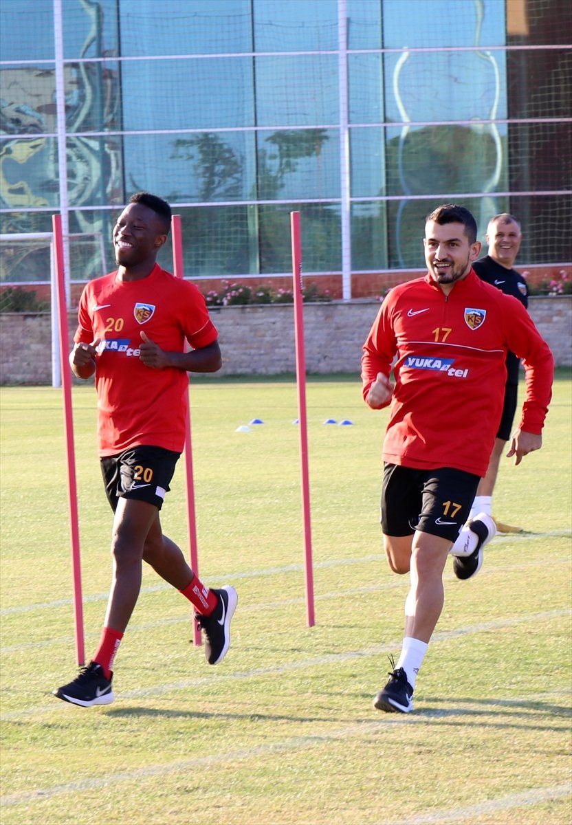 Kayserispor Teknik Direktörü Karaman'dan Şenol Hoca Yorumu